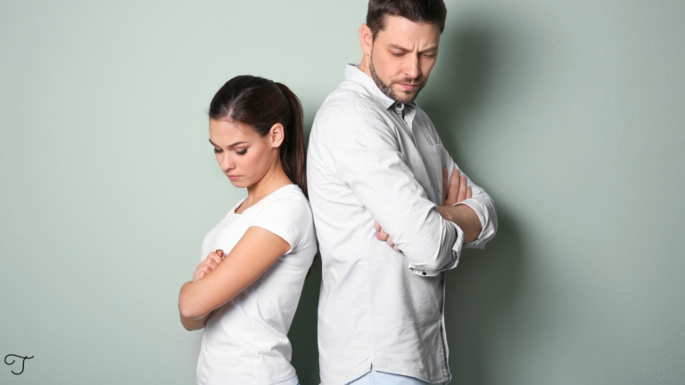 5 Signs That a Relationship is Coming to a Close by Dr. Natalie Candela of Awakened Hypnosis.