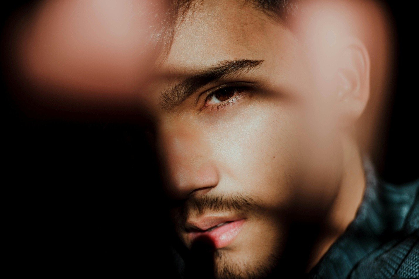 You are currently viewing Can Anyone Be Hypnotized? Understanding Hypnotizability and Openness
