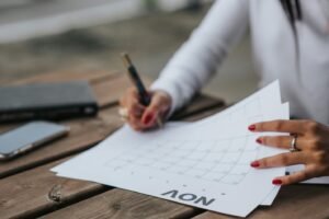 Read more about the article How Many Hypnotherapy Sessions Do You Need? A Realistic Guide to Expectations